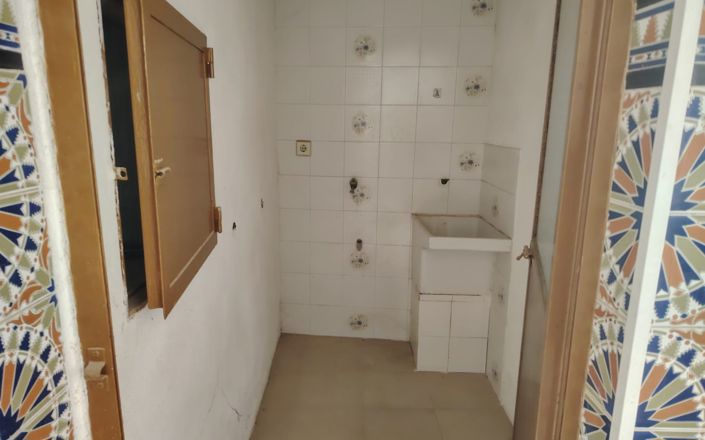 Image No.14-4 Bed House for sale