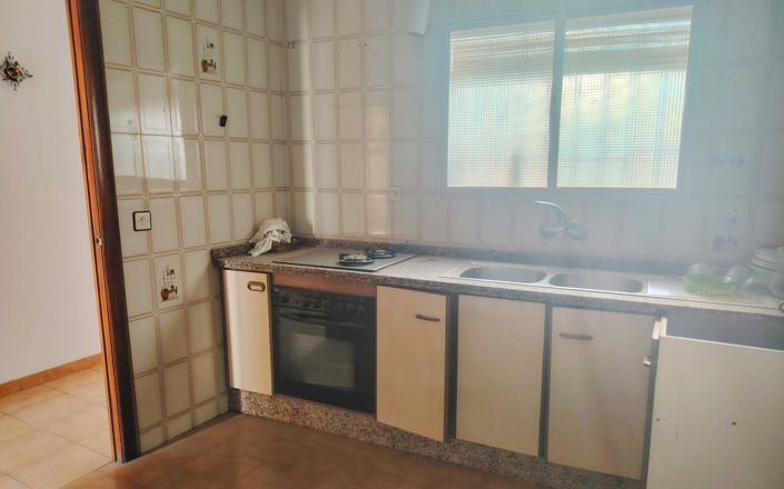 Image No.16-4 Bed House for sale