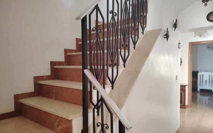 Image No.19-4 Bed House for sale