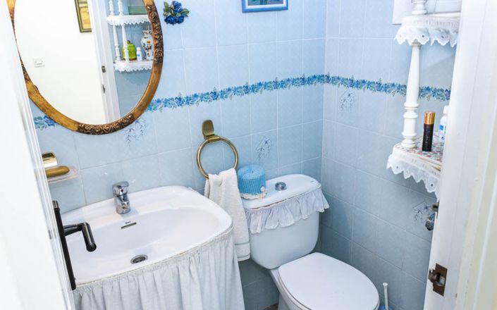 Image No.20-4 Bed House for sale