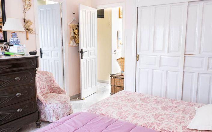 Image No.24-4 Bed House for sale