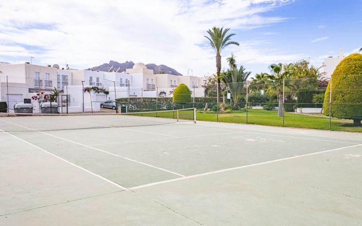 Image No.54-4 Bed House for sale