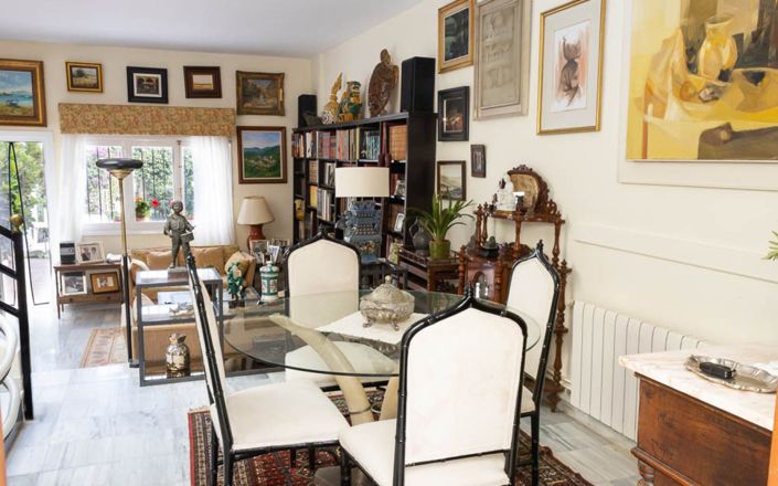 Image No.6-4 Bed House for sale