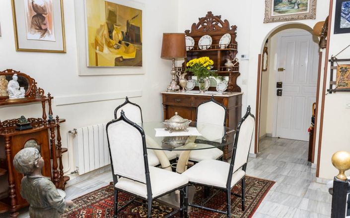 Image No.8-4 Bed House for sale