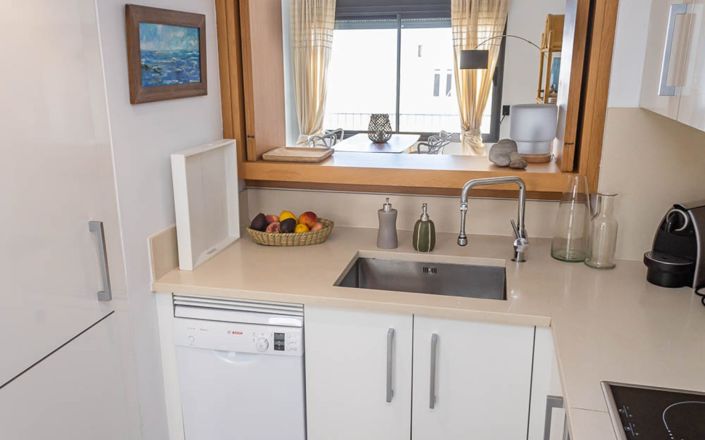 Image No.20-3 Bed House for sale