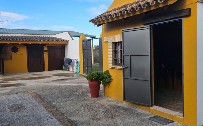 Image No.13-4 Bed House for sale