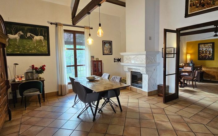 Image No.20-4 Bed House for sale