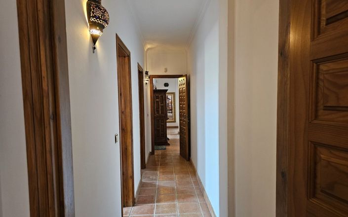 Image No.28-3 Bed House for sale