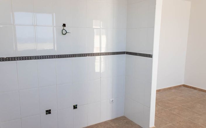 Image No.11-2 Bed House for sale