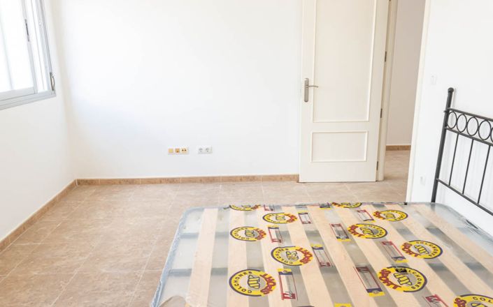 Image No.16-2 Bed House for sale