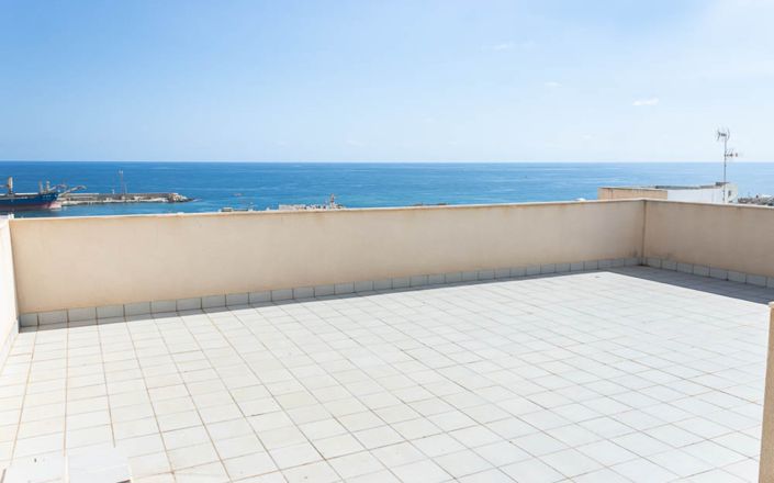 Image No.27-2 Bed House for sale