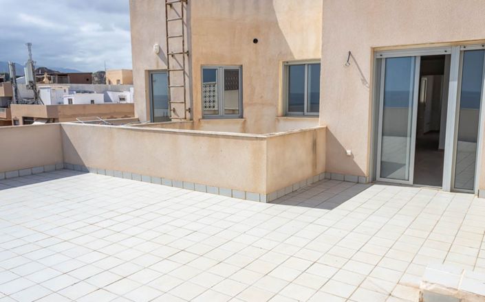 Image No.31-2 Bed House for sale