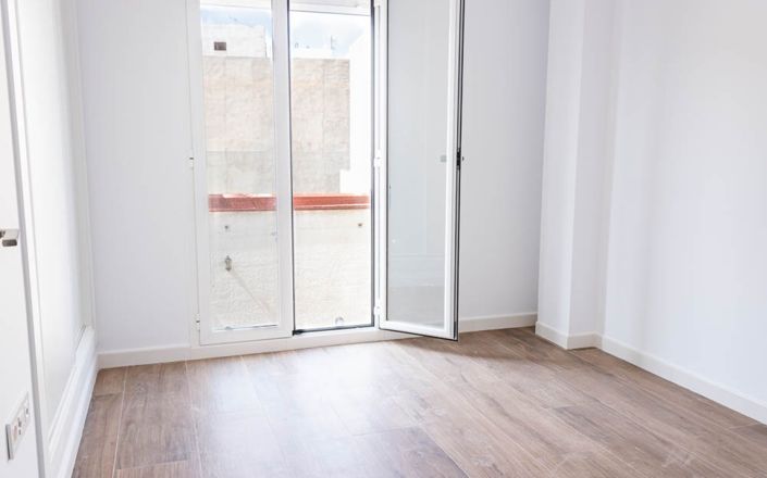 Image No.14-3 Bed House for sale