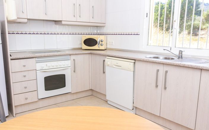 Image No.14-3 Bed House for sale