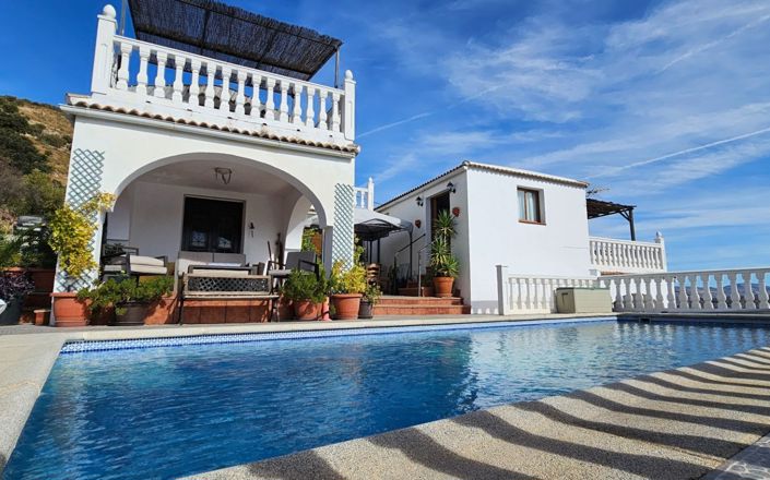 Image No.4-Maison de 5 chambres à vendre à Iznájar