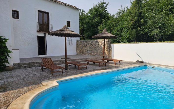 Image No.3-Maison de 4 chambres à vendre à Iznájar