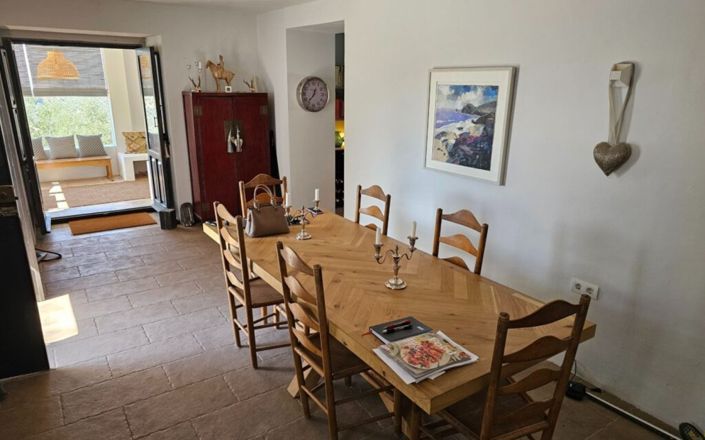 Image No.30-3 Bed House for sale