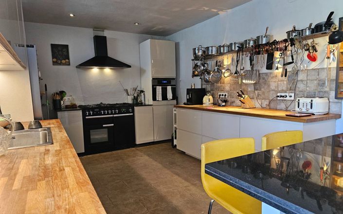 Image No.7-3 Bed House for sale