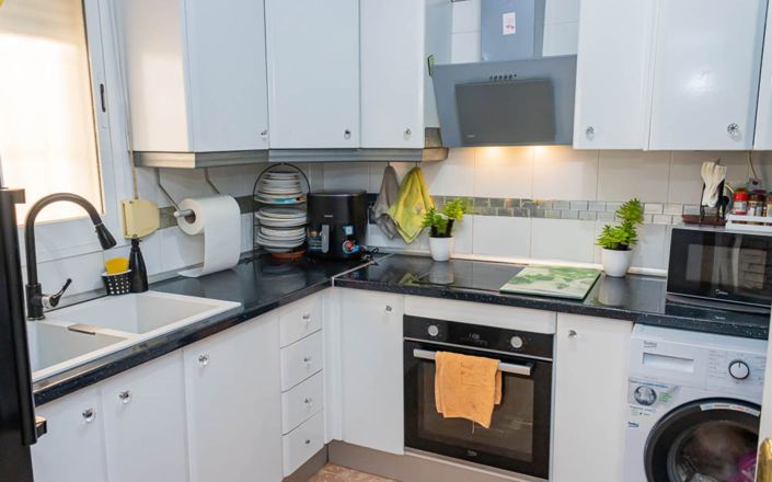 Image No.10-2 Bed House for sale