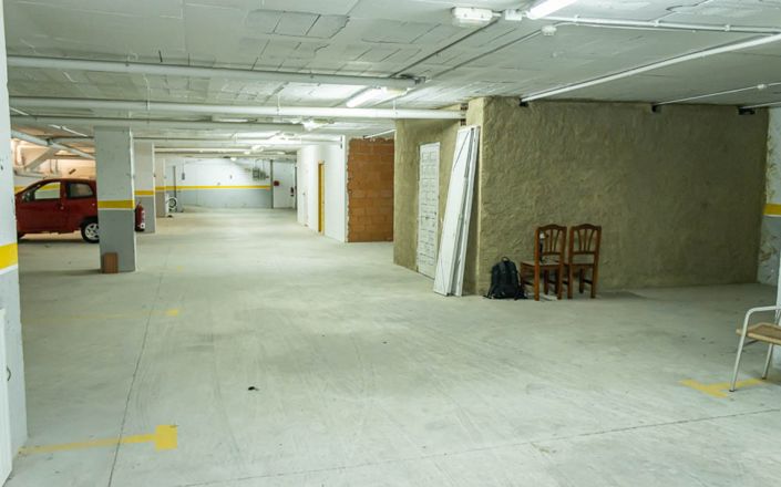 Image No.21-2 Bed House for sale