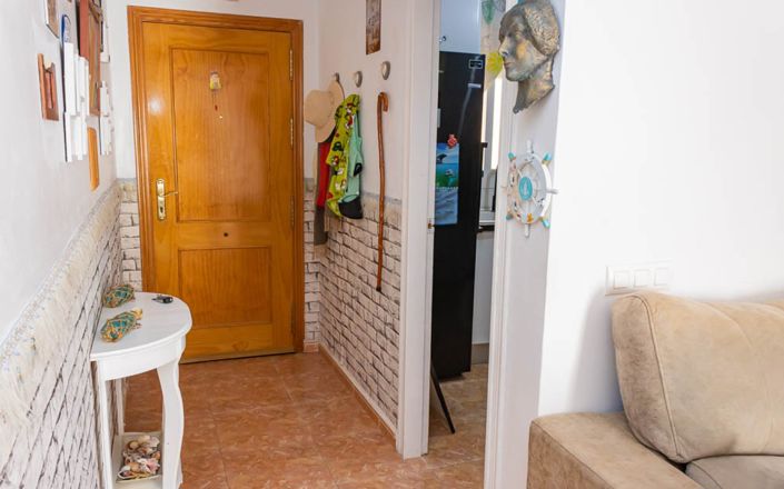 Image No.6-2 Bed House for sale