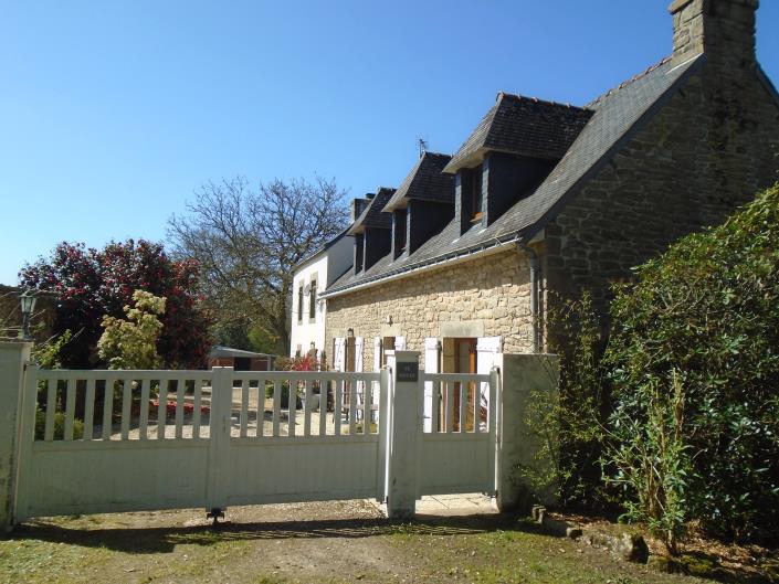 Image No.2-Maison de campagne de 6 chambres à vendre à Langonnet