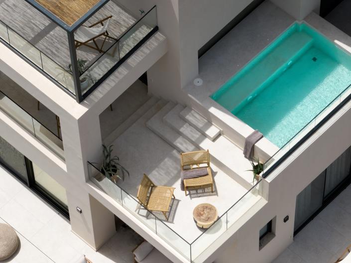 Image No.2-6 Bed Villa for sale