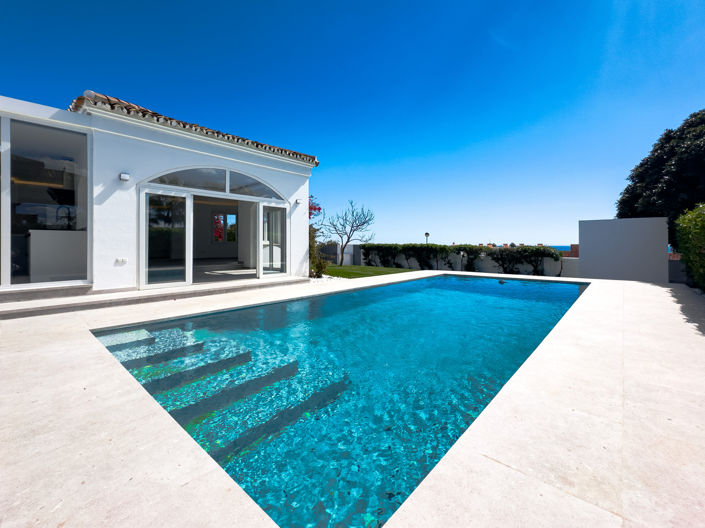 Image No.1-4 Bed Villa for sale