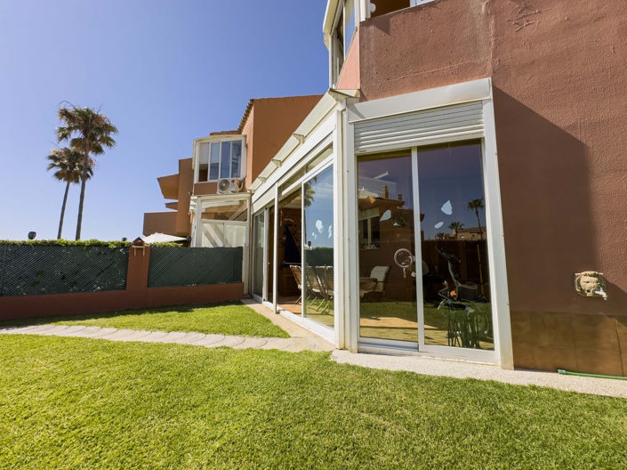 Image No.1-4 Bed Townhouse for sale