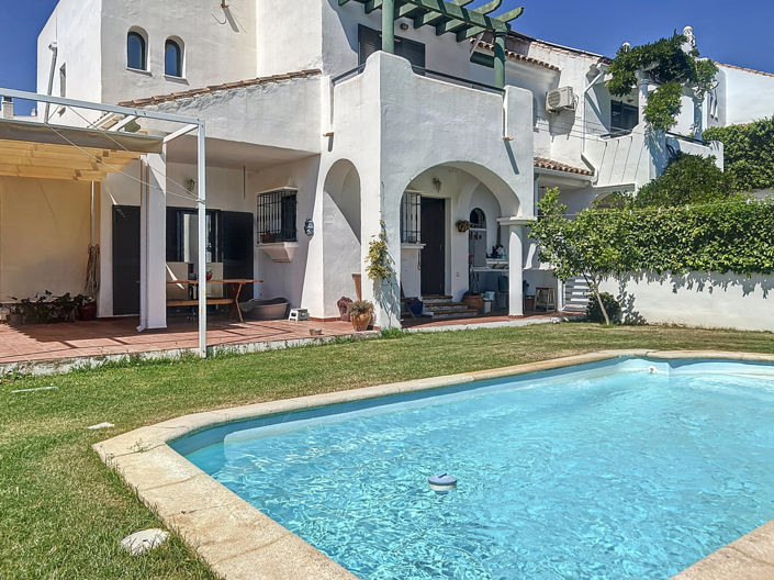Image No.1-3 Bed House for sale