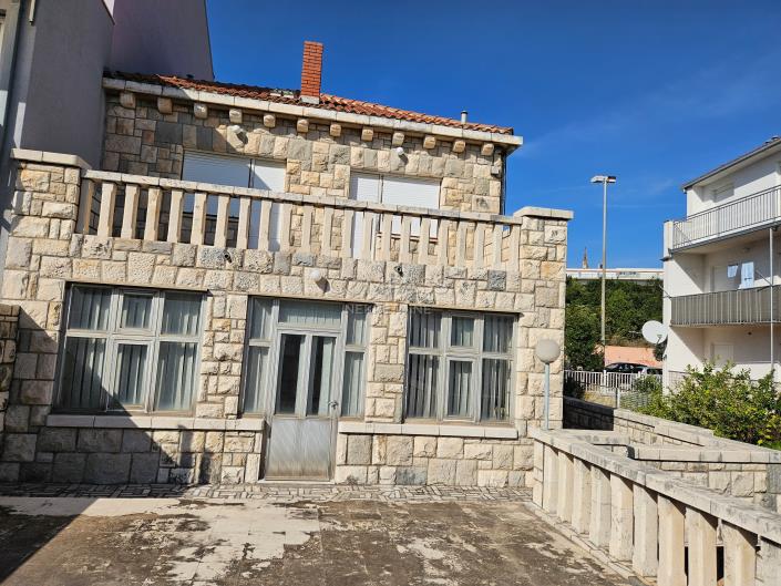 Image No.1-Maison / Villa de 5 chambres à vendre à Split