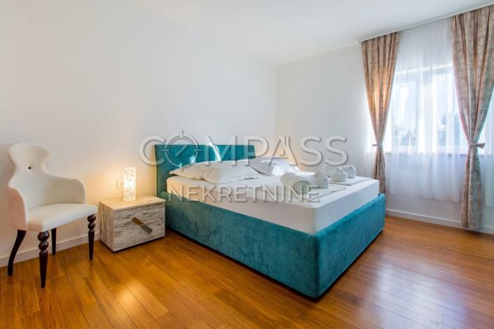 Image No.14-Villa de 4 chambres à vendre à Lokva Rogoznica