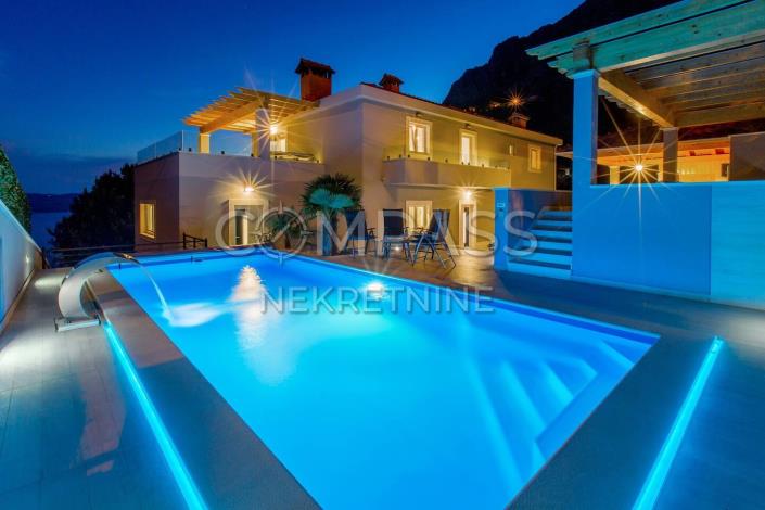 Image No.20-Villa de 4 chambres à vendre à Lokva Rogoznica