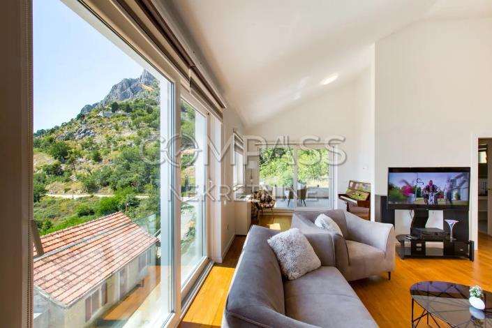 Image No.39-Villa de 4 chambres à vendre à Lokva Rogoznica