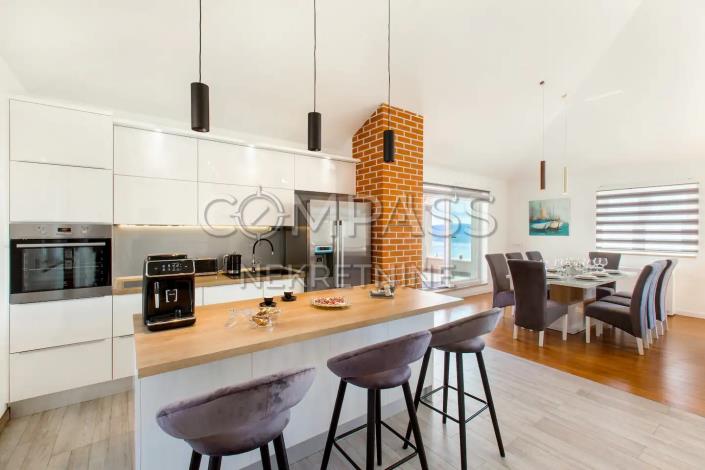 Image No.40-Villa de 4 chambres à vendre à Lokva Rogoznica