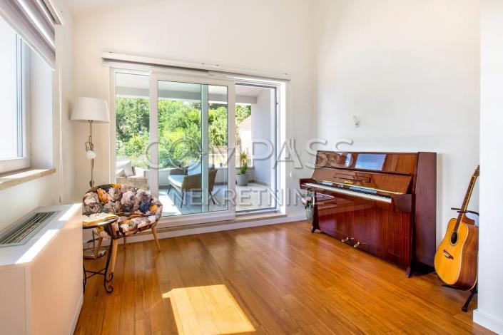 Image No.44-Villa de 4 chambres à vendre à Lokva Rogoznica