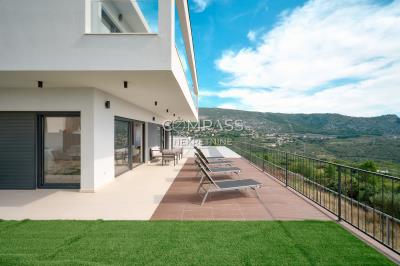 VILLA-FOR-SALE-SPLIT_25