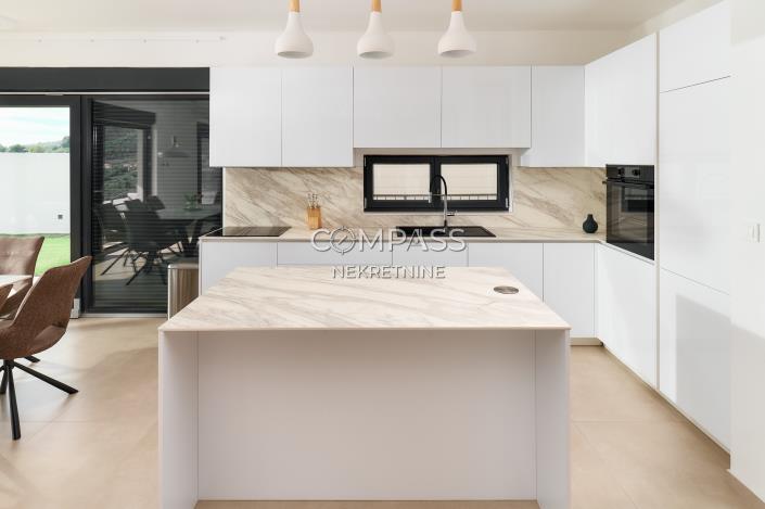 Image No.12-4 Bed Villa for sale