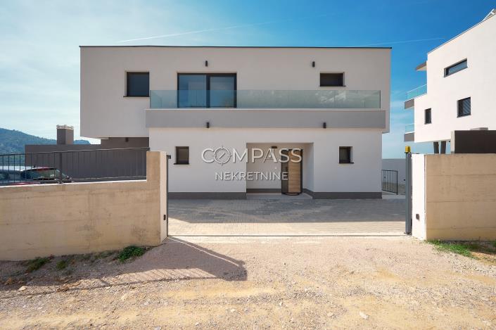 Image No.28-4 Bed Villa for sale