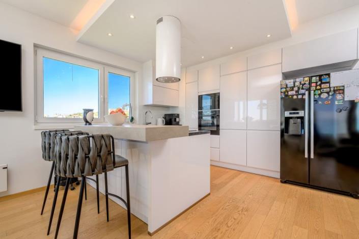 Image No.7-3 Bed Apartment for sale