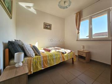 kuca-omis-375-00-m2-slika-252135743