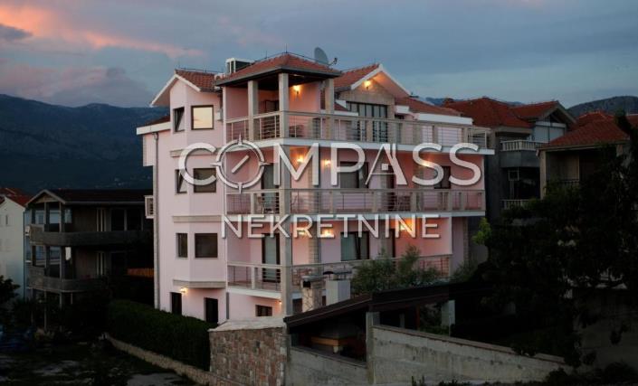 Image No.2-17 Bed House/Villa for sale