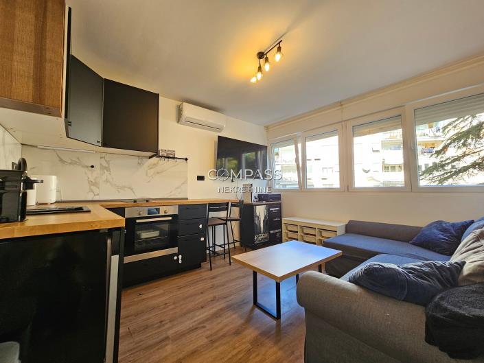 Image No.23-Appartement de 2 chambres à vendre à Split