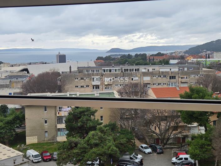 Image No.4-Appartement de 2 chambres à vendre à Split