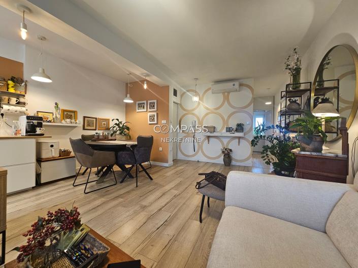 Image No.19-Appartement de 2 chambres à vendre à Split