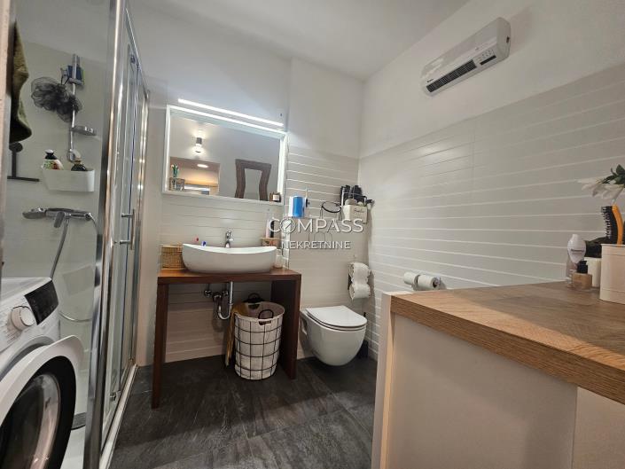 Image No.31-Appartement de 2 chambres à vendre à Split