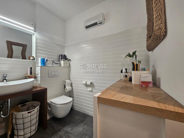 Image No.33-Appartement de 2 chambres à vendre à Split