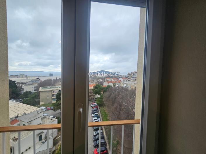 Image No.48-Appartement de 2 chambres à vendre à Split