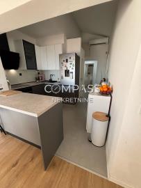 Split--sea-view--3-bedroom-apartment--sale_37