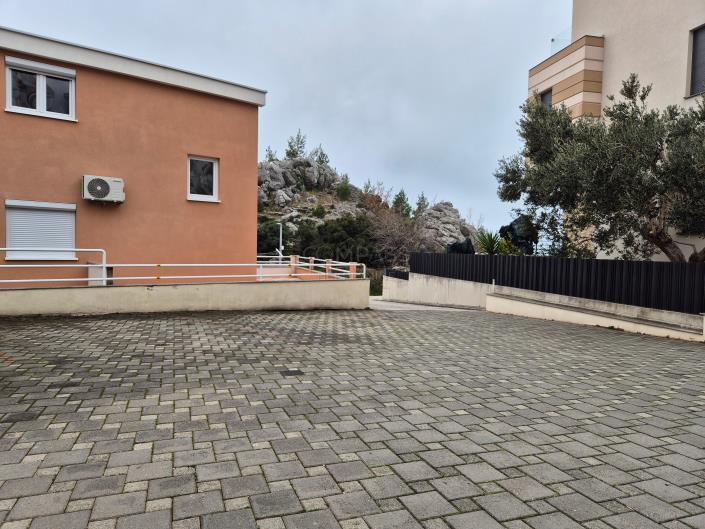 Image No.28-3 Bed Apartment for sale